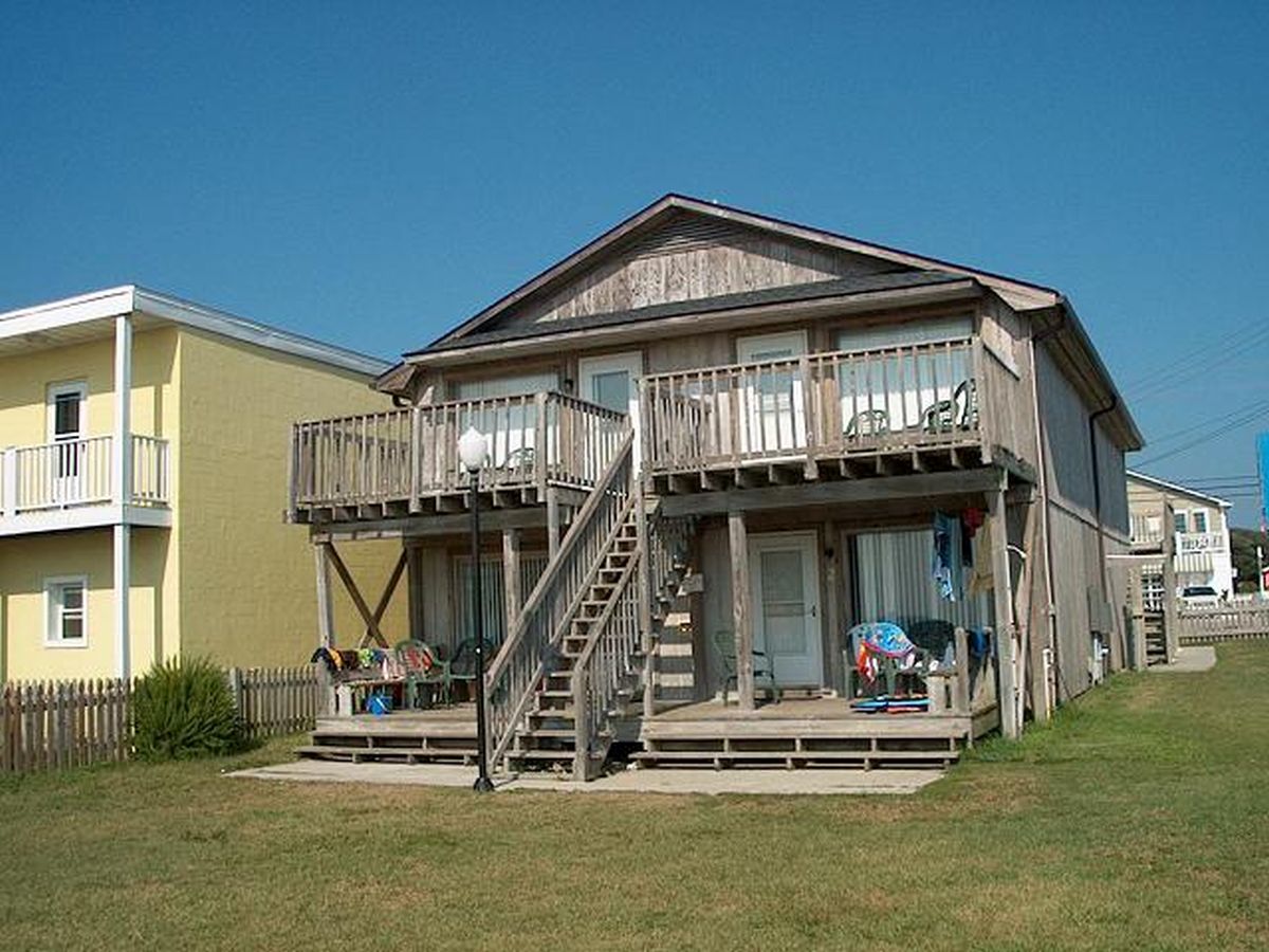 Apartment 4